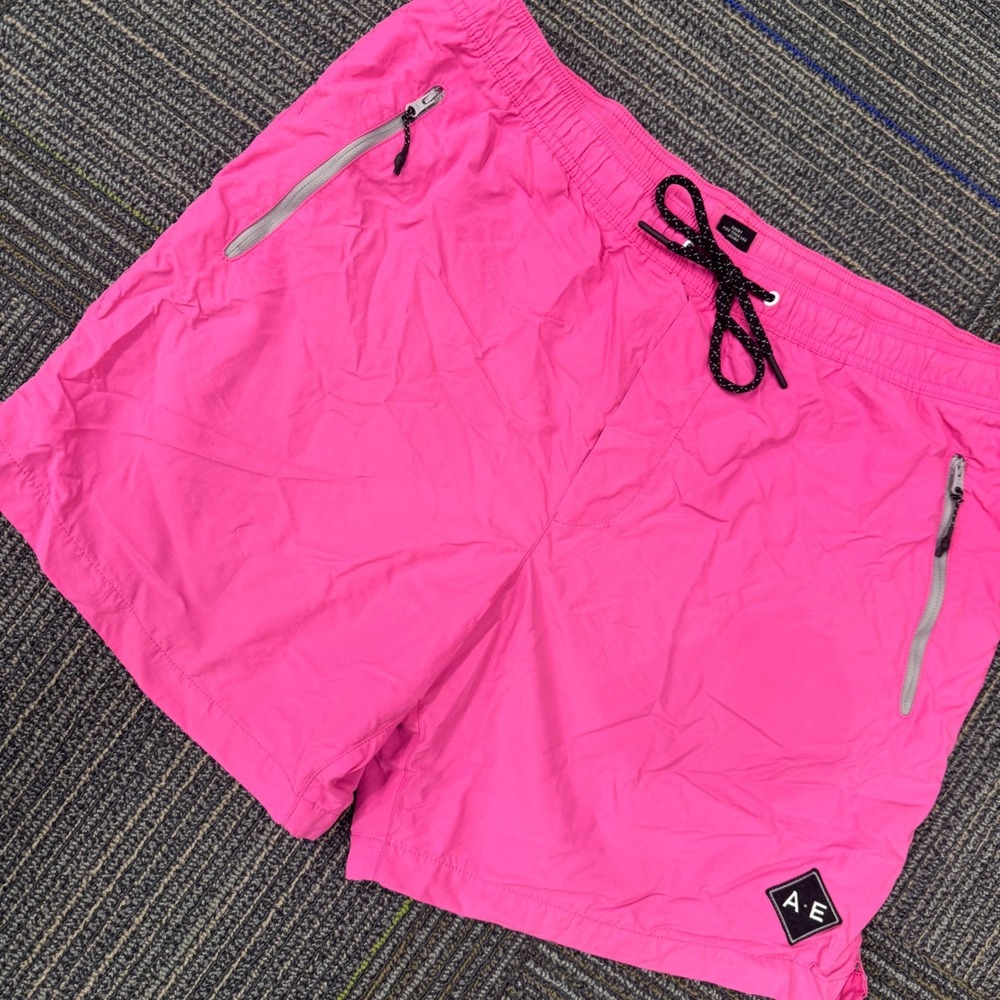 American Eagle All Day Shorts Mens XL Pink Swim Trunks Hybrid Zipper Pockets 6"
